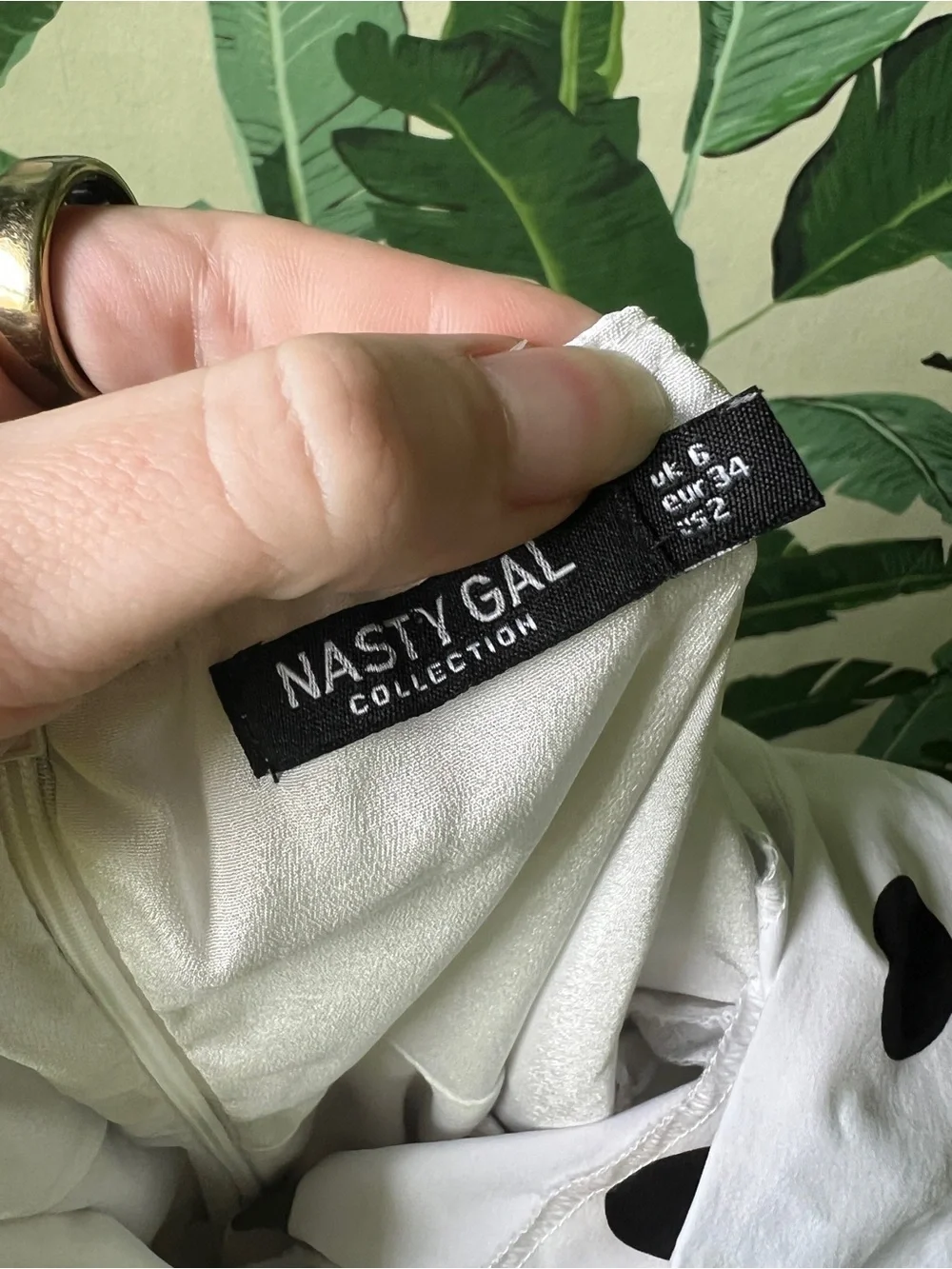 Nasty Gal White Black Polka Dot Puff Sleeve Jumpsuit Womens 2 - Picture 7 of 7